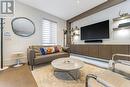 21 New Street, Toronto, ON  - Indoor Photo Showing Living Room 