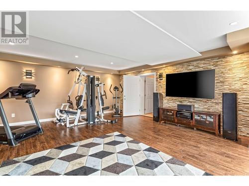 2200 Dewdney Road, Kelowna, BC - Indoor Photo Showing Gym Room