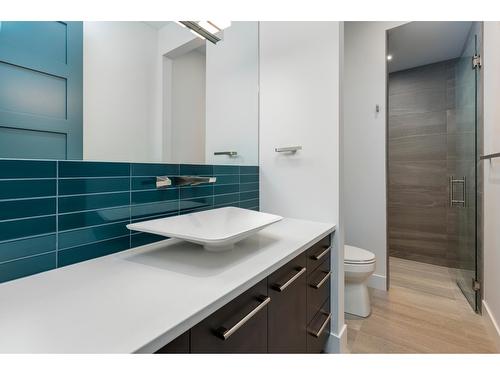 868 Antler Ridge Road, Windermere, BC - Indoor Photo Showing Bathroom