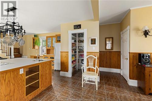 2622 River Rd, Salisbury, NB - Indoor Photo Showing Kitchen With Double Sink