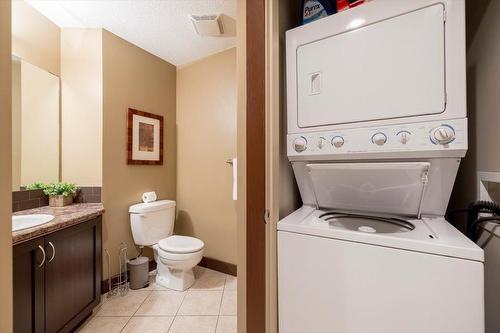 310 - 1500 Mcdonald Avenue, Fernie, BC - Indoor Photo Showing Laundry Room