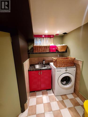 85 Union Boulevard, Kitchener, ON - Indoor Photo Showing Laundry Room