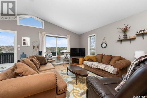 509 Tatanka Drive, Buffalo Pound Lake, SK - Indoor Photo Showing Living Room