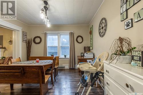 1059 Willow Avenue, Moose Jaw, SK - Indoor Photo Showing Dining Room