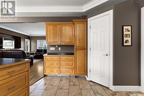 405 Fairway Bay, White City, SK - Indoor Photo Showing Kitchen