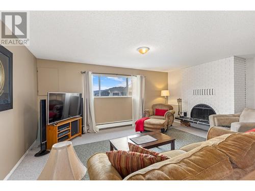 3707 Carrall Road, West Kelowna, BC - Indoor Photo Showing Bedroom