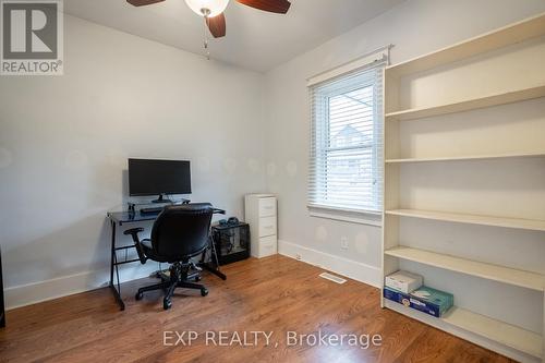 15 Ball Avenue E, St. Catharines, ON - Indoor Photo Showing Office