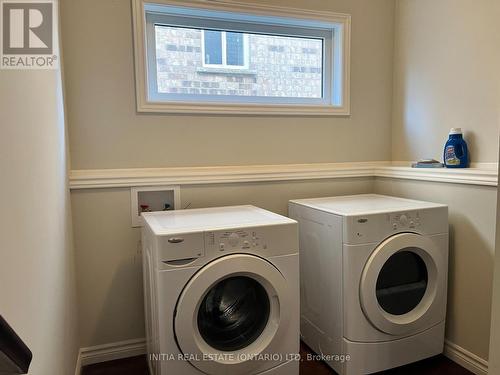 3356 Paulpeel Ave, London, ON - Indoor Photo Showing Laundry Room