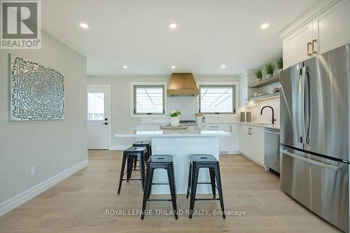26 Lyndale Avenue, St. Thomas, ON - Indoor Photo Showing Kitchen
