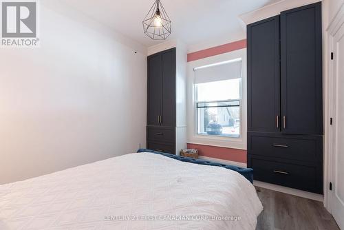 8 Omemee Street, Central Elgin, ON - Indoor Photo Showing Bedroom