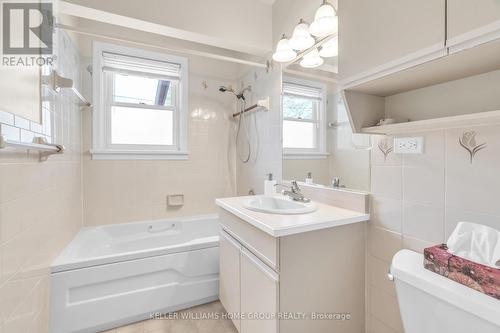 29 Elginfield Drive, Guelph, ON - Indoor Photo Showing Bathroom