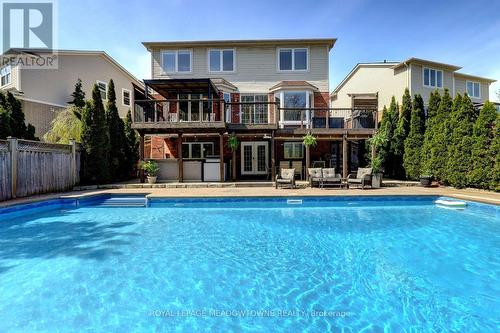 28 Jenner Court, Cambridge, ON - Outdoor With In Ground Pool With Deck Patio Veranda With Backyard