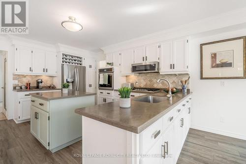 40 Forster Drive, Guelph, ON - Indoor Photo Showing Kitchen