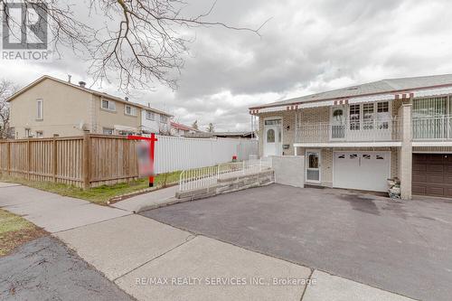 7277 Redfox Road, Mississauga, ON - Outdoor