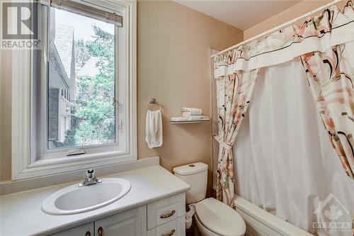 39A - Ensuite - 41 Maclaren Street, Ottawa, ON - Indoor Photo Showing Bathroom