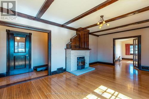 62 Maple Avenue S, Mississauga, ON - Indoor With Fireplace