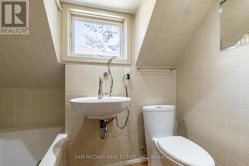 62 Maple Avenue S, Mississauga, ON - Indoor Photo Showing Bathroom