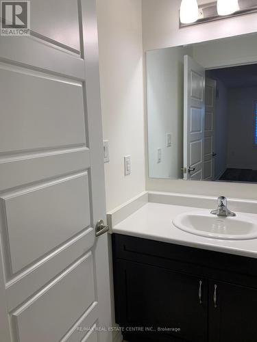56 - 975 Whitlock Avenue, Milton, ON - Indoor Photo Showing Bathroom
