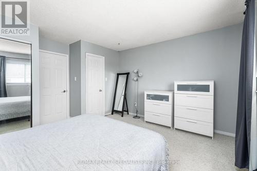 1290 Woodhill Court, Mississauga, ON - Indoor Photo Showing Bedroom