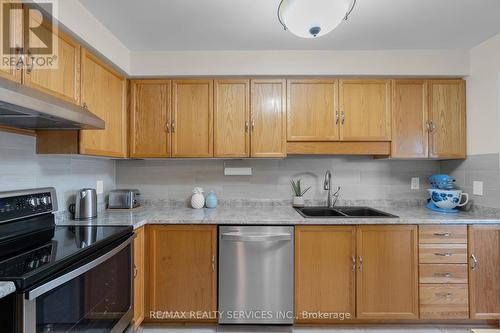 74 Heathcliffe Square, Brampton, ON - Indoor Photo Showing Kitchen With Double Sink