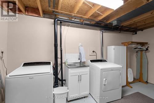 74 Heathcliffe Square, Brampton, ON - Indoor Photo Showing Laundry Room