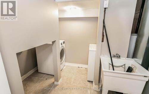 85 Viceroy Crescent, Brampton, ON - Indoor Photo Showing Laundry Room