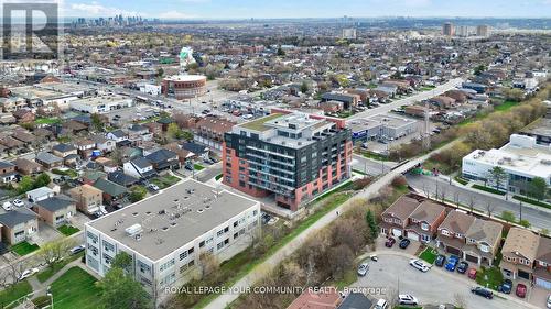 #811 -2433 Dufferin St N, Toronto, ON - Outdoor With View