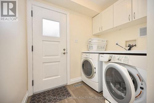 325 Ulric Crescent, Oakville, ON - Indoor Photo Showing Laundry Room