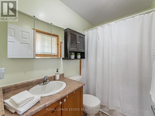 6 Awenda Avenue, Wasaga Beach, ON - Indoor Photo Showing Bathroom