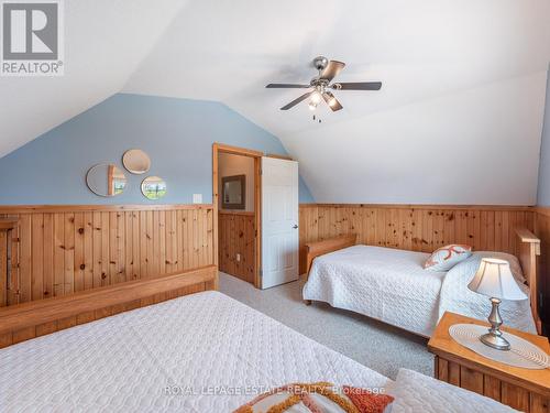 6 Awenda Avenue, Wasaga Beach, ON - Indoor Photo Showing Bedroom