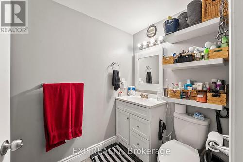 143 Westmount Drive N, Orillia, ON - Indoor Photo Showing Bathroom