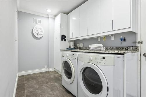 1307 Pelham Street, Fonthill, ON - Indoor Photo Showing Laundry Room