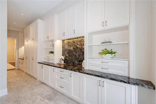 28 Lavender Valley Road, King City, ON - Indoor Photo Showing Kitchen