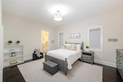 28 Lavender Valley Road, King City, ON - Indoor Photo Showing Bedroom