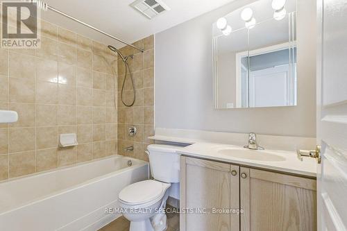 Ph4 - 4879 Kimbermount Avenue, Mississauga, ON - Indoor Photo Showing Bathroom