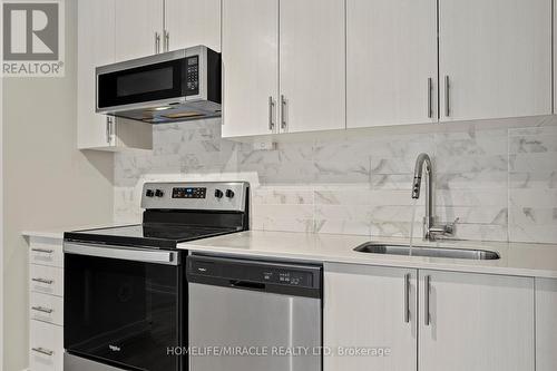 108 - 3686 St. Clair Avenue E, Toronto, ON - Indoor Photo Showing Kitchen