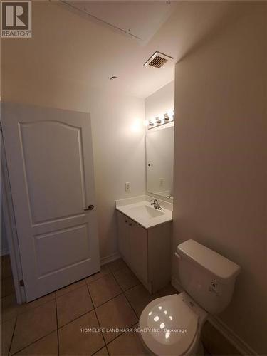 927 - 8323 Kennedy Road, Markham, ON - Indoor Photo Showing Bathroom