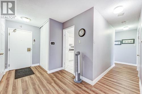 #220 -333 Clark Ave, Vaughan, ON - Indoor Photo Showing Other Room