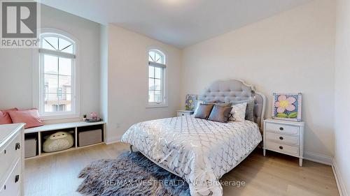155 Wainfleet Crescent, Vaughan, ON - Indoor Photo Showing Bedroom