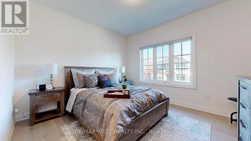 155 Wainfleet Crescent, Vaughan, ON - Indoor Photo Showing Bedroom