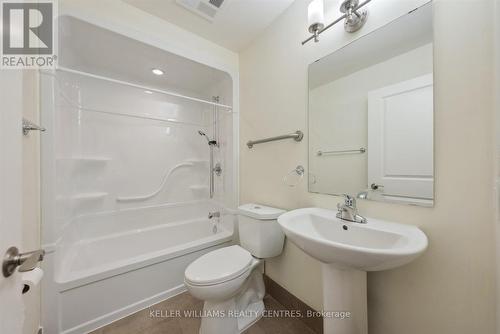 101 - 400 William Graham Drive, Aurora, ON - Indoor Photo Showing Bathroom