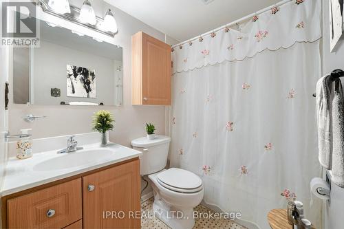 1509 - 15 Torrance Road, Toronto, ON - Indoor Photo Showing Bathroom