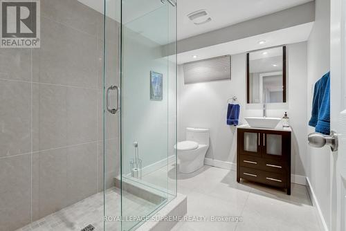 370 Warren Road, King, ON - Indoor Photo Showing Bathroom