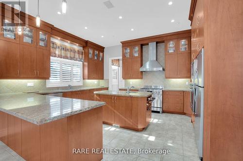 129 Duncan Road, Richmond Hill, ON - Indoor Photo Showing Kitchen
