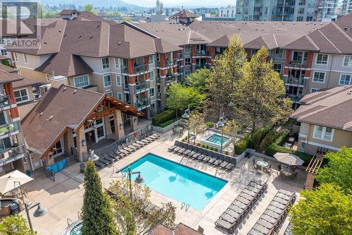 1089 Sunset Drive Unit# 407, Kelowna, BC - Outdoor With In Ground Pool