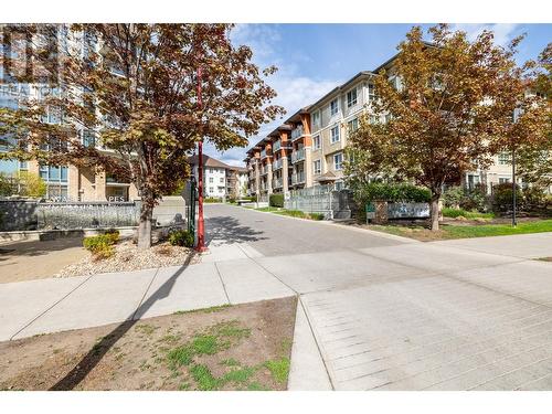 1089 Sunset Drive Unit# 407, Kelowna, BC - Outdoor With Facade