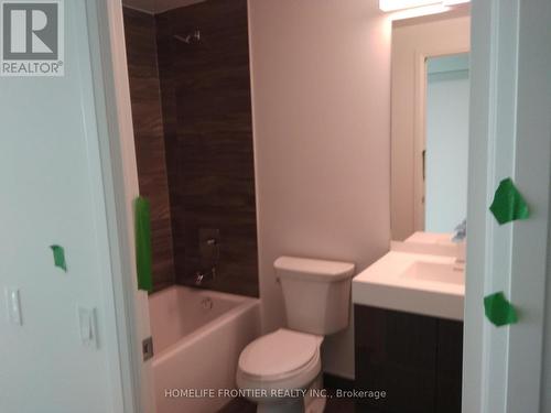 1510 - 251 Jarvis Street, Toronto, ON - Indoor Photo Showing Bathroom