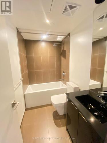 2409 - 70 Temperance Street, Toronto, ON - Indoor Photo Showing Bathroom