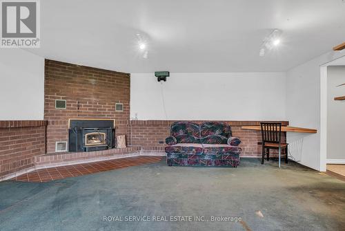 2962 Williamson Road, Hamilton Township, ON - Indoor With Fireplace