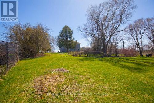 1248 Parkhill Road W, Peterborough, ON - Outdoor